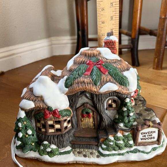 FITZ and FLOYD Holiday Hamlet Tavern In The Woods - Enchanted Forrest w/ BOX - Picture 12 of 15